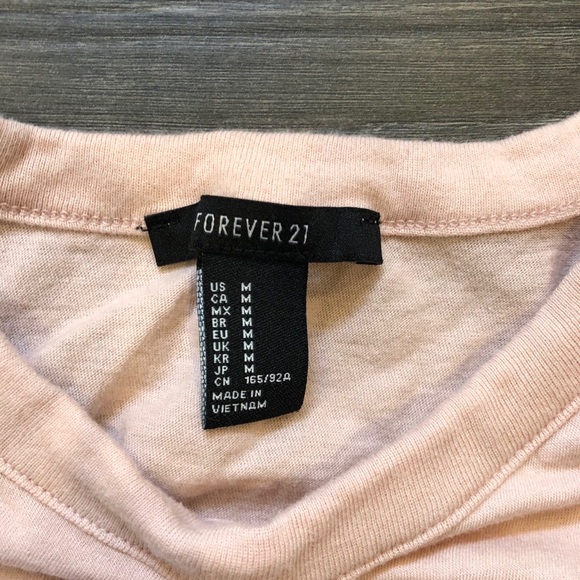 Forever 21 cropped tshirt - Picture 3 of 3